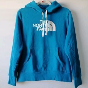 The North Face Women's Blue Long Sleeve Drew Peak Pullover Hoodie